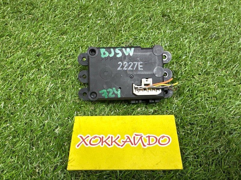 Привод заслонок отопителя Mazda Familia S-Wagon BJ5W ZL-VE 10.2000 (б/у)