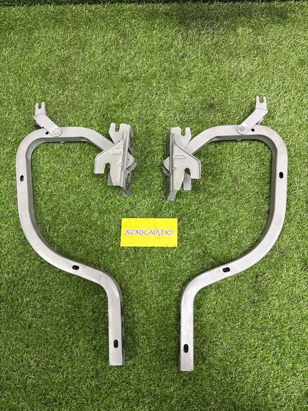 Петля багажника Toyota Mark II GX110 1G-FE 10.2002 (б/у)