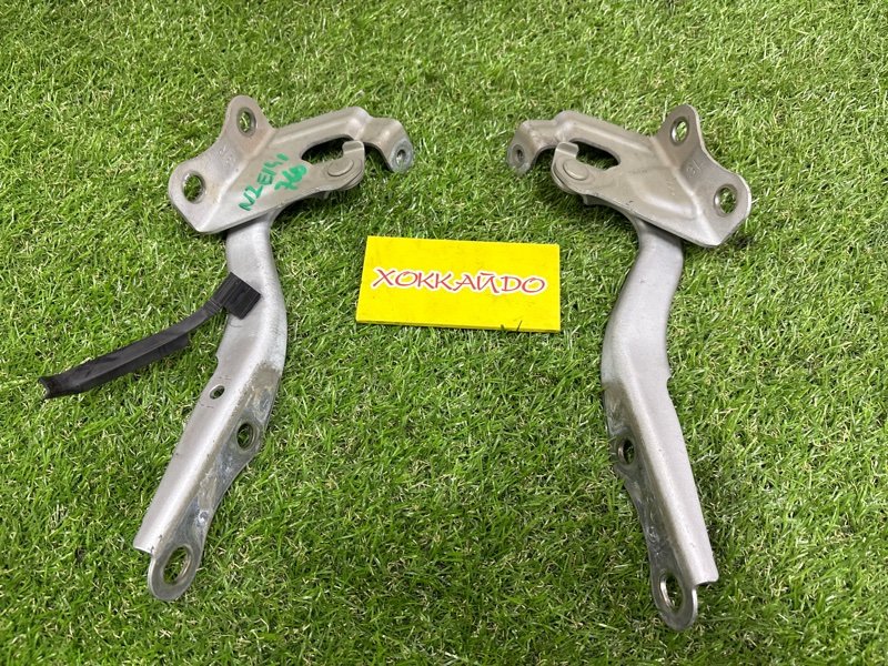 Петля капота Toyota Corolla Fielder NZE141G 1NZ-FE 10.2006 (б/у)