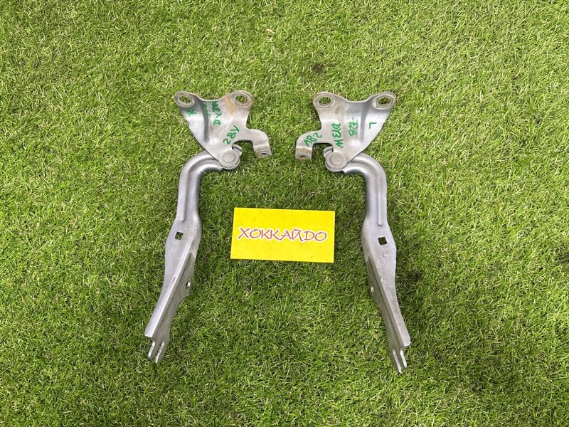 Петля капота Mazda Demio DY3W ZJ-VE 08.2002 (б/у)