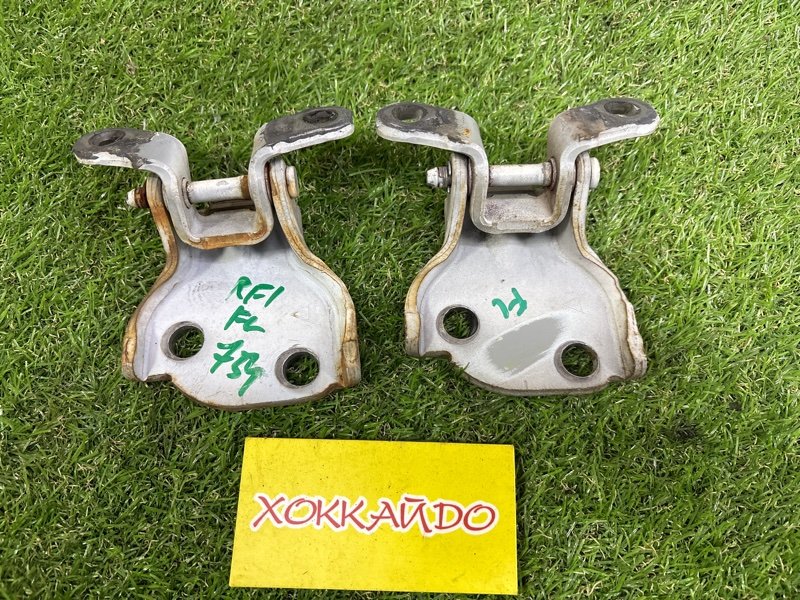 Петля двери Honda Stepwgn RF1 B20B 05.1999 передняя левая (б/у)