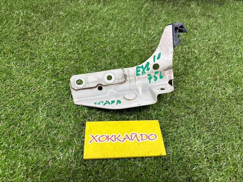 Клипса крепления фары Toyota Raum EXZ10 5E-FE 08.1999 передняя левая (б/у)