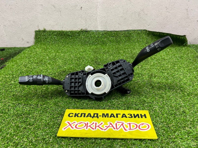 Переключатель фар Honda Stream RN1 D17A 10.2000 (б/у)
