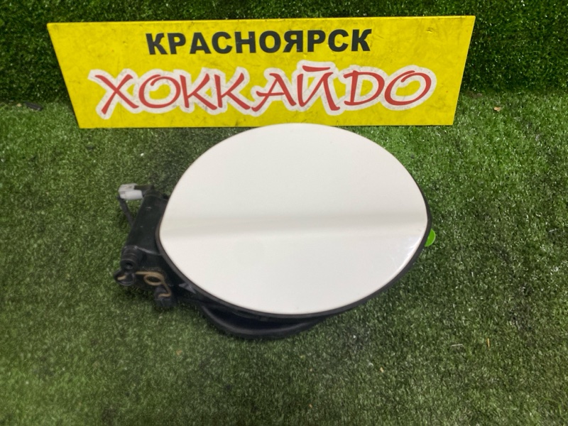Лючок топливного бака BMW 1-SERIES F20 N13B16A 10.2011 (б/у)