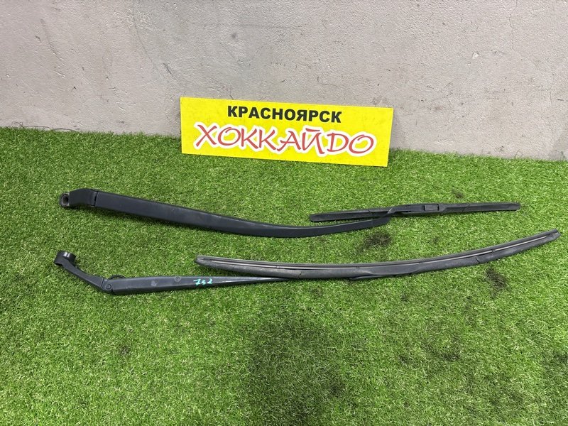 Дворник Toyota Prius ZVW30 2ZR-FXE 01.2009 передний (б/у)