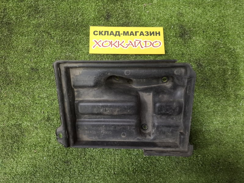 Полка под аккумулятор Toyota Mark II GX110 1G-FE 10.2002 (б/у)