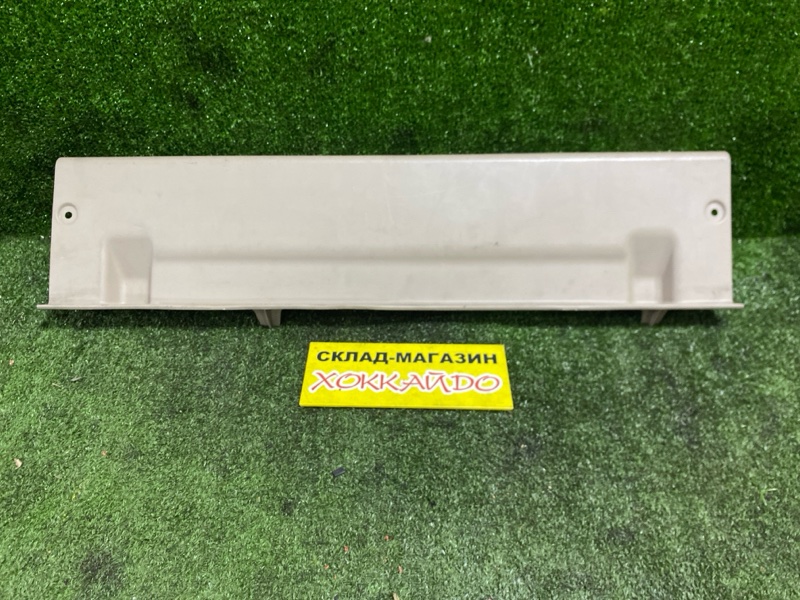 Накладка багажника Toyota Premio AZT240 1AZ-FSE 12.2004 (б/у)