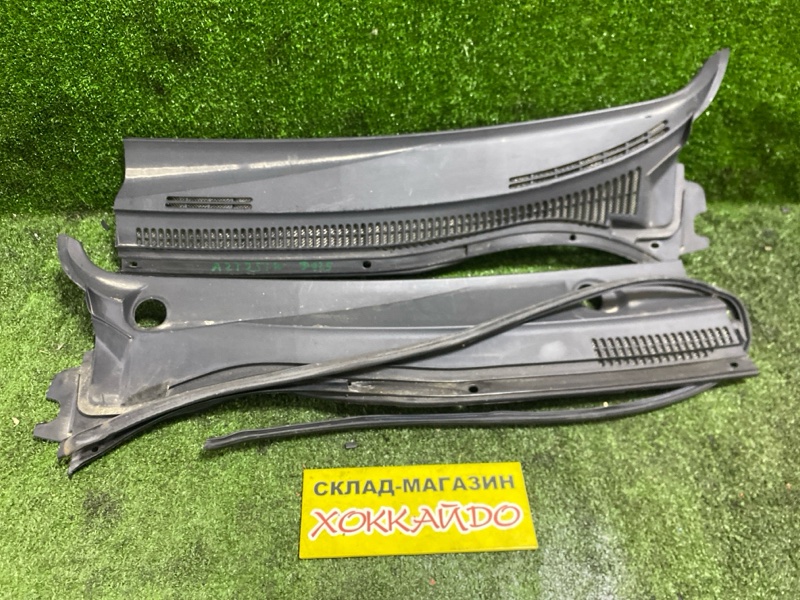 Решетка под лобовое стекло Toyota Avensis AZT251W 2AZ-FSE 07.2006 (б/у)