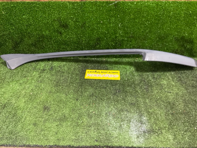 Молдинг лобового стекла Honda Stepwgn RF4 K20A 04.2001 передний правый (б/у)