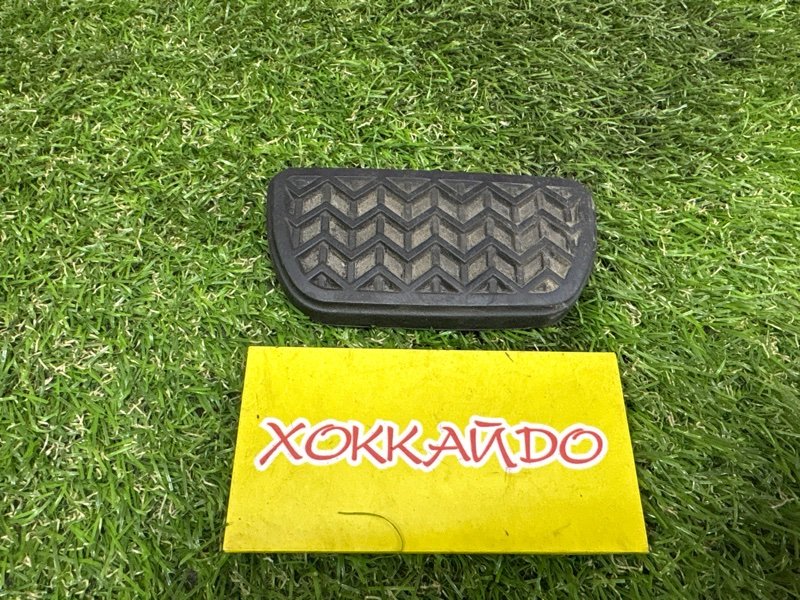 Накладка на педаль Toyota Premio AZT240 1AZ-FSE 12.2004 (б/у)
