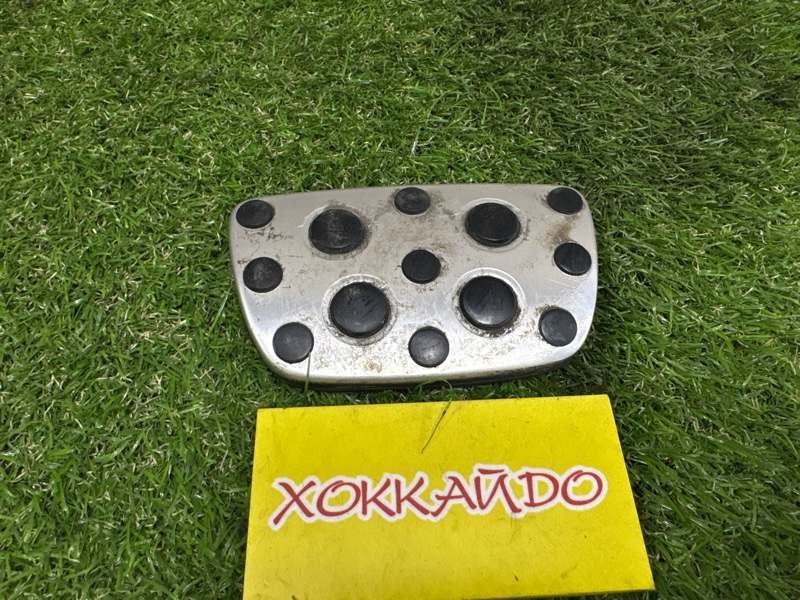 Накладка на педаль Toyota Altezza GXE10 1G-FE 10.1998 (б/у)