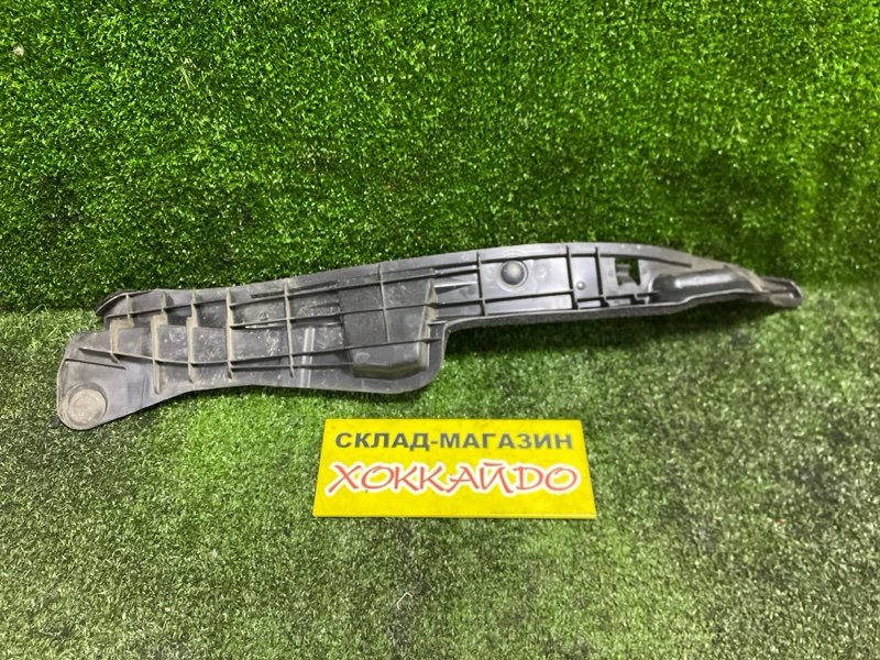 Накладка на крыло Honda Stream RN1 D17A 10.2000 передняя правая (б/у)