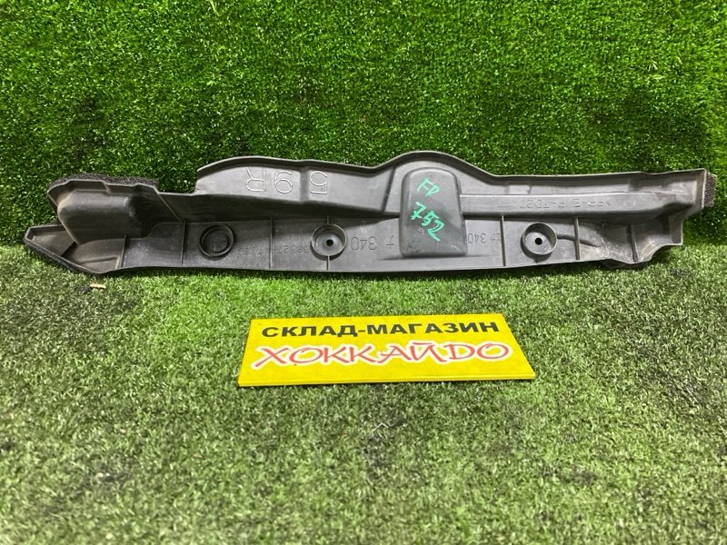 Накладка на крыло Toyota Prius ZVW30 2ZR-FXE 01.2009 передняя правая (б/у)