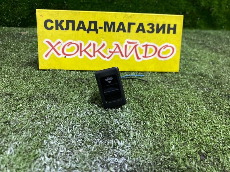 Кнопка открывания багажника Nissan Rasheen RHNB14 SR18DE 12.1994 (б/у)