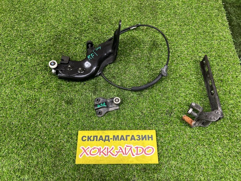 Ролик двери Honda Stepwgn RF1 B20B 05.1999 задний левый (б/у)