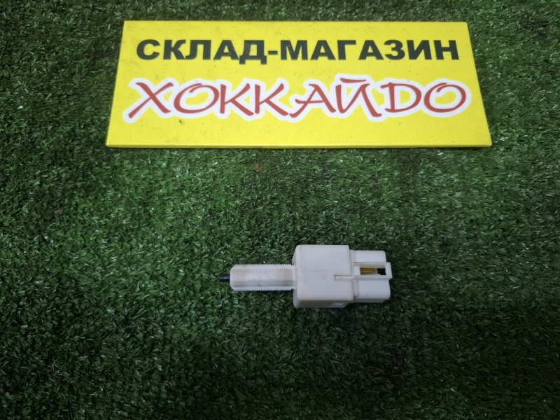 Датчик положения педали тормоза Honda Edix BE1 D17A 07.2004 (б/у)
