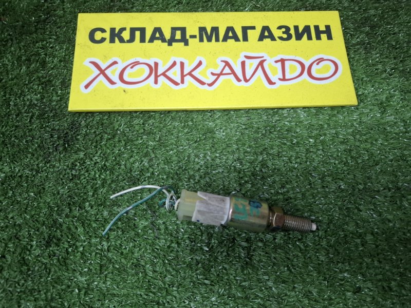 Датчик положения педали тормоза Honda Stepwgn RF1 B20B 05.1999 (б/у)