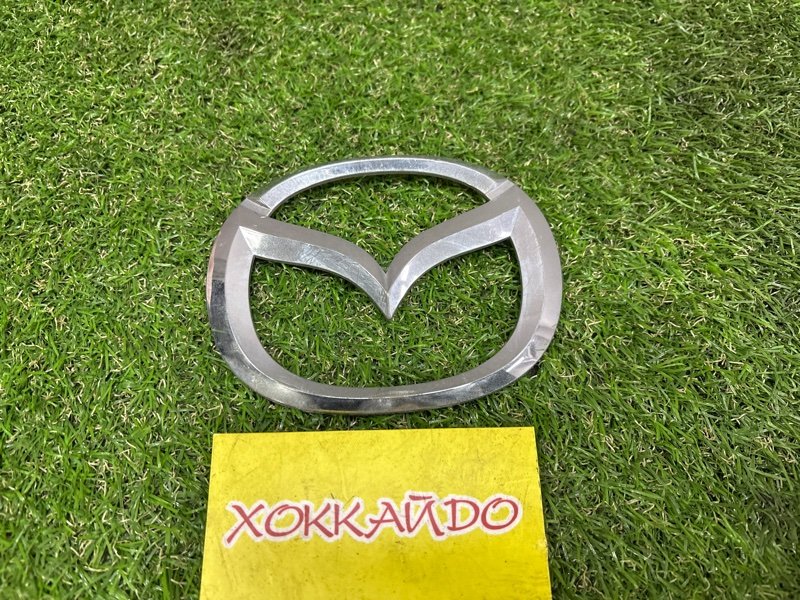 Эмблема Mazda Axela BKEP LF-DE 10.2003 задняя (б/у)