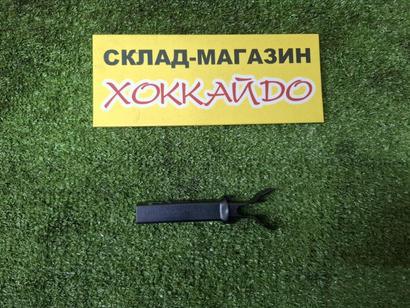 Накладка на зеркало Nissan Serena CNC25 MR20DE 12.2007 (б/у)