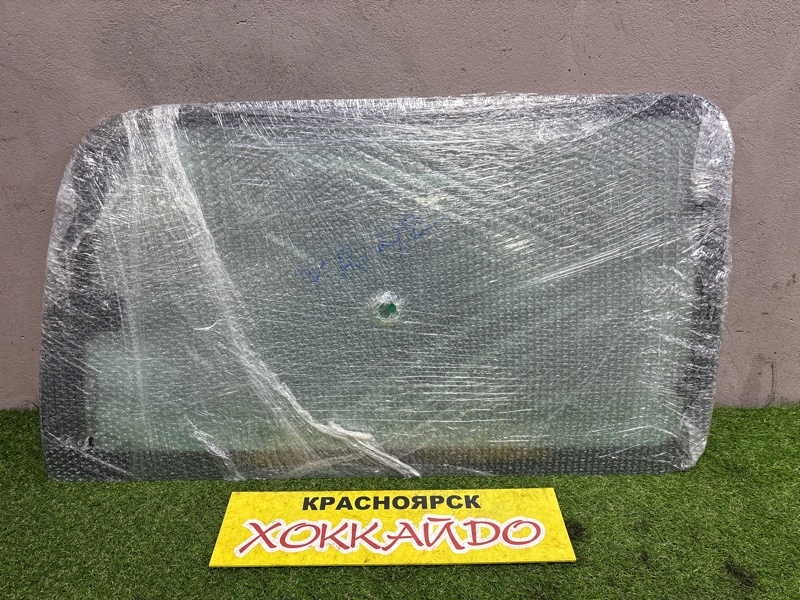 Стекло собачника Toyota Hiace Regius RCH47W 3RZ-FE 04.1997 правое (б/у)