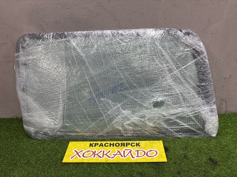 Стекло собачника Toyota Hiace Regius RCH47W 3RZ-FE 04.1997 левое (б/у)