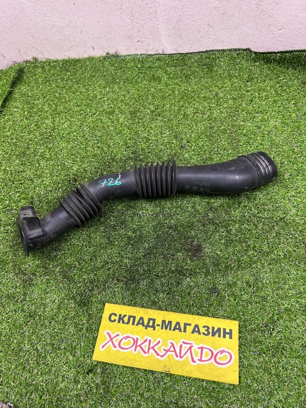 Воздухозаборник Toyota Vitz SCP10 1SZ-FE 01.1999 (б/у)