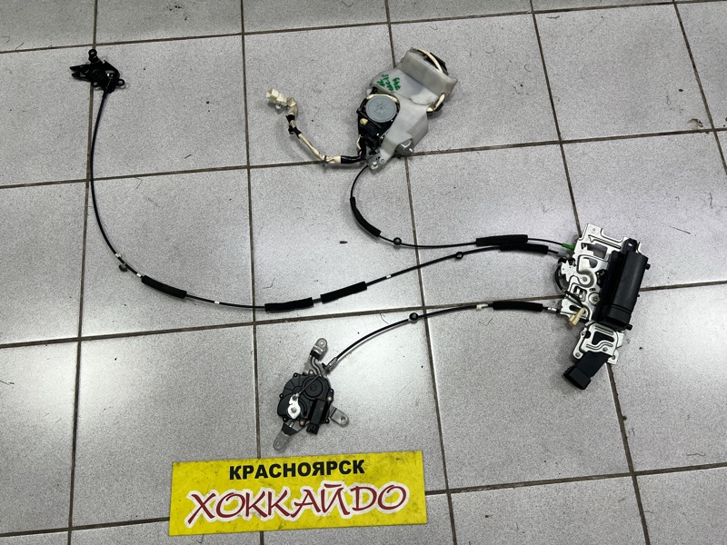 Замок дверной Nissan Serena CNC25 MR20DE 12.2007 задний левый (б/у)