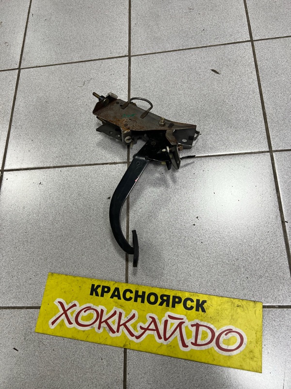 Педаль сцепления Subaru Legacy BH5 EJ202 05.2001 (б/у)