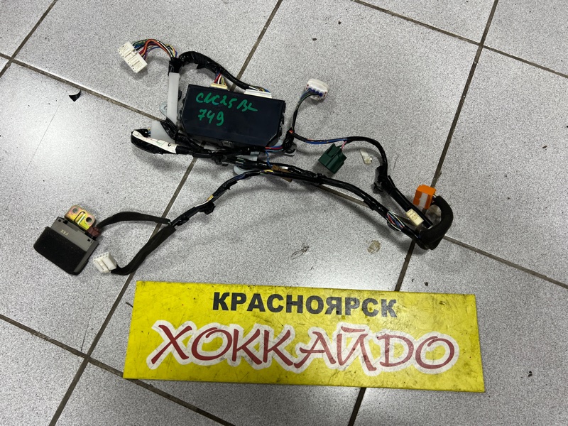 Электропроводка Nissan Serena CNC25 MR20DE 12.2007 задняя левая (б/у)