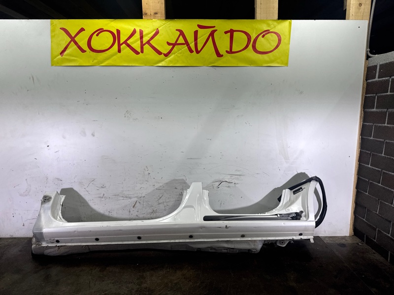 Порог Toyota Raum EXZ10 5E-FE 08.1999 левый (б/у)