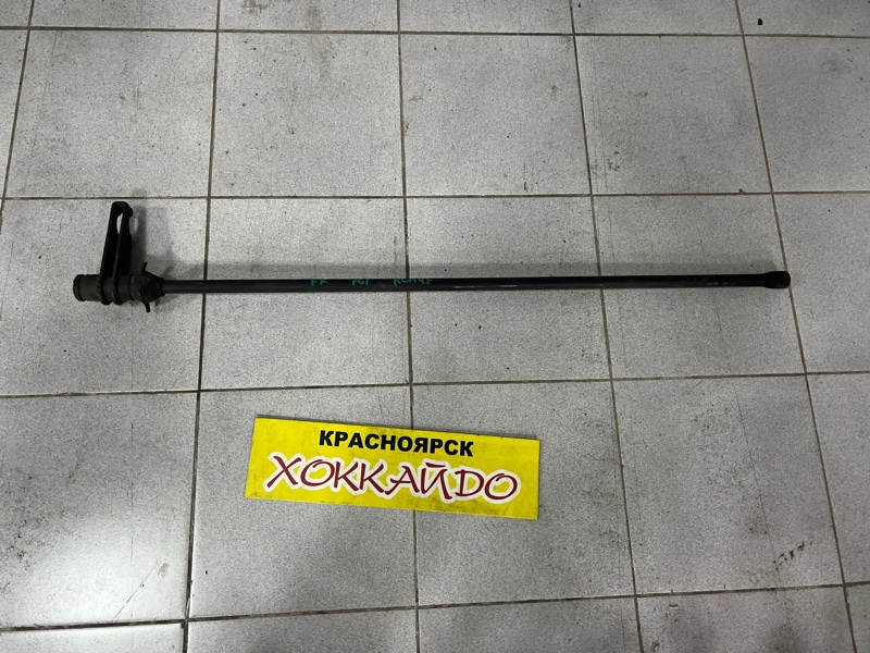 Торсион Toyota Hiace Regius RCH47W 3RZ-FE 04.1997 передний правый (б/у)