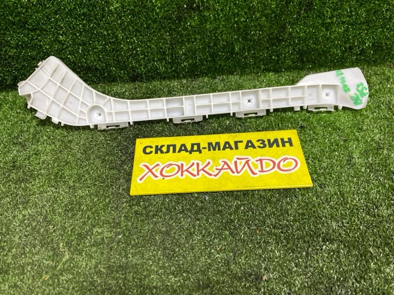 Клипса бампера Toyota Prius ZVW30 2ZR-FXE 01.2009 задняя правая (б/у)