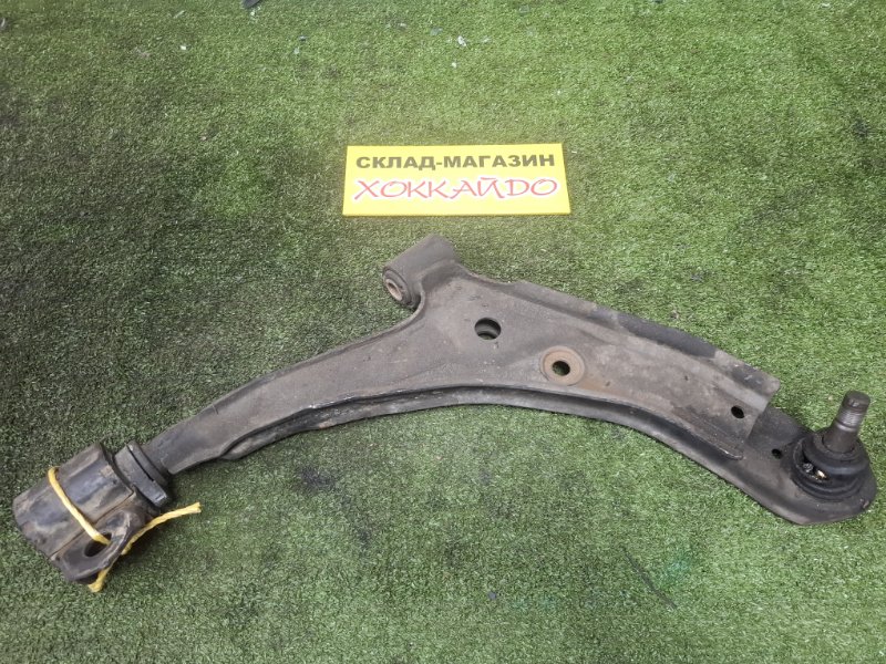Рычаг подвески нижний Nissan Rasheen RHNB14 SR18DE 12.1994 передний правый (б/у)