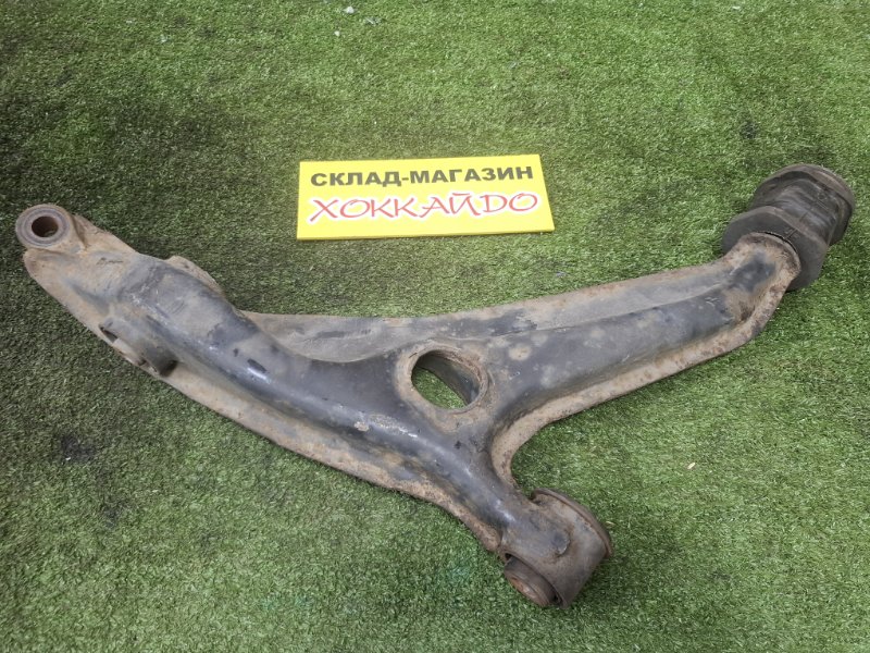 Рычаг подвески нижний Honda Partner EY8 D16A 03.1996 передний правый (б/у)
