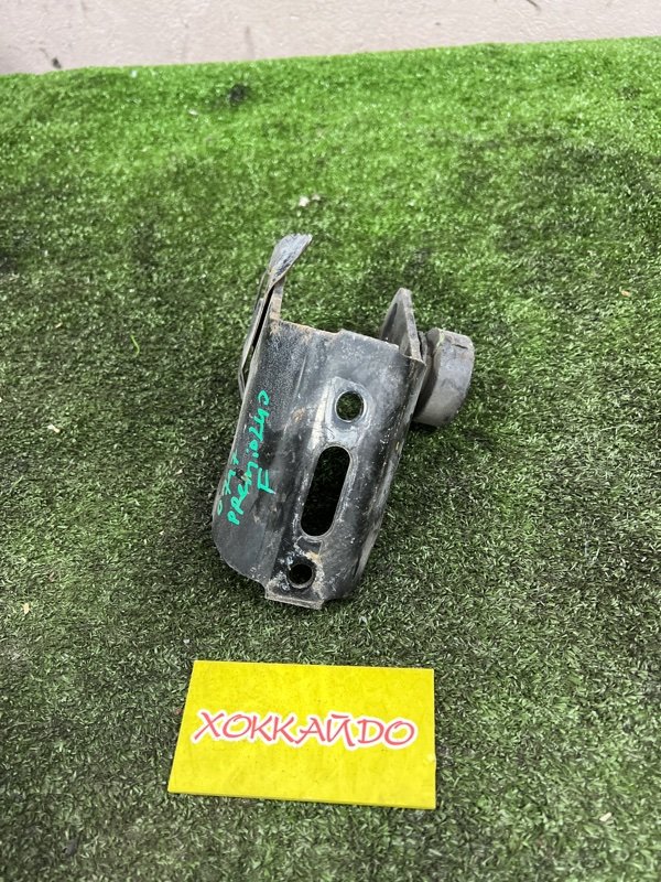 Кронштейн двигателя Toyota Premio AZT240 1AZ-FSE 12.2004 передний (б/у)