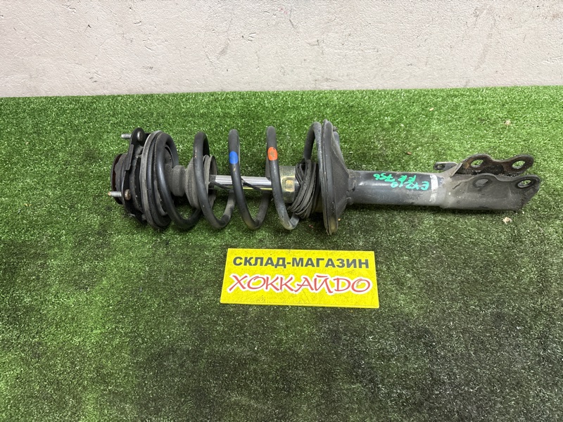 Стойка подвески Toyota Raum EXZ10 5E-FE 08.1999 передняя правая (б/у)