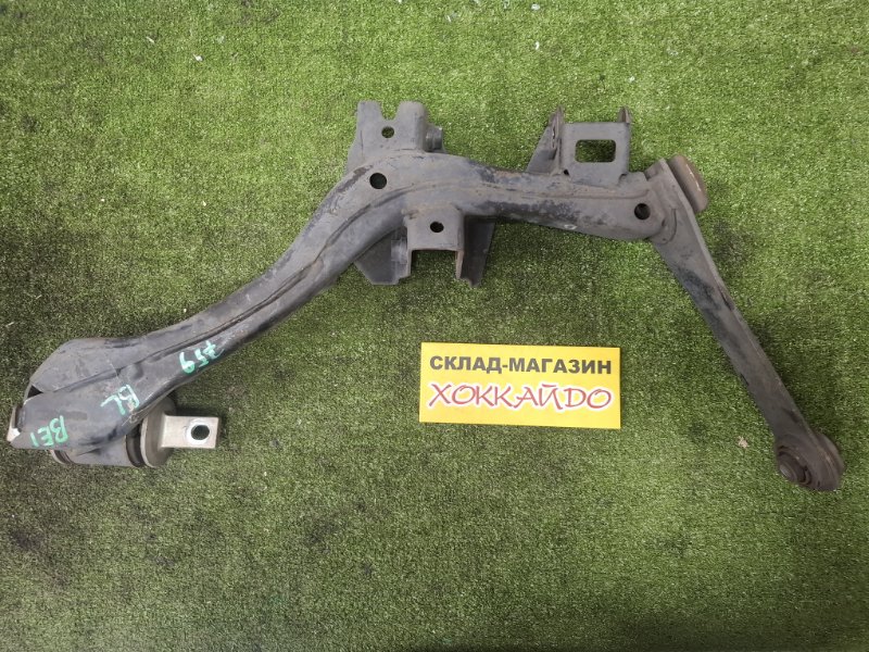 Рычаг подвески нижний Honda Edix BE1 D17A 07.2004 задний левый (б/у)