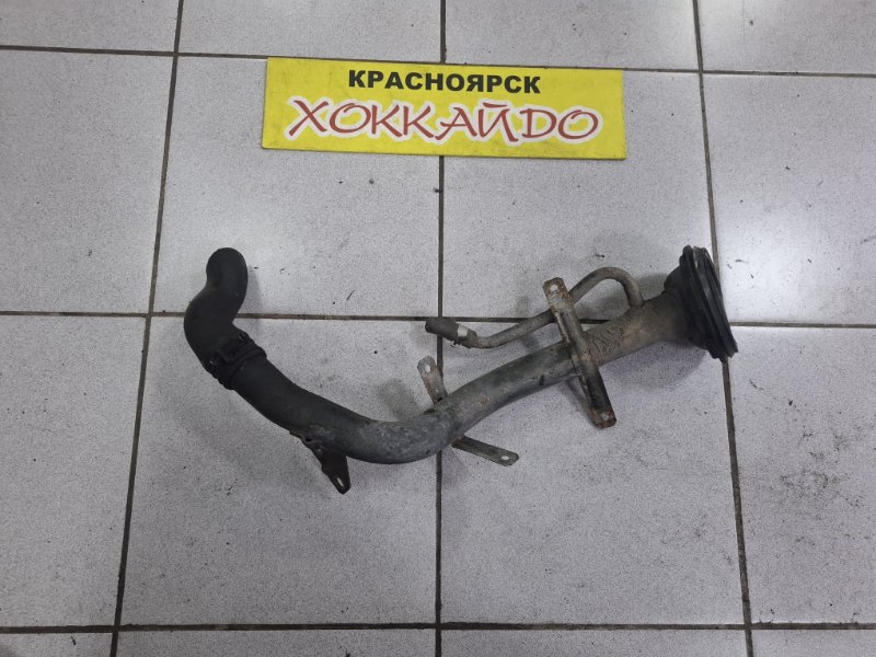 Горловина топливного бака Nissan Rasheen RHNB14 SR18DE 12.1994 (б/у)