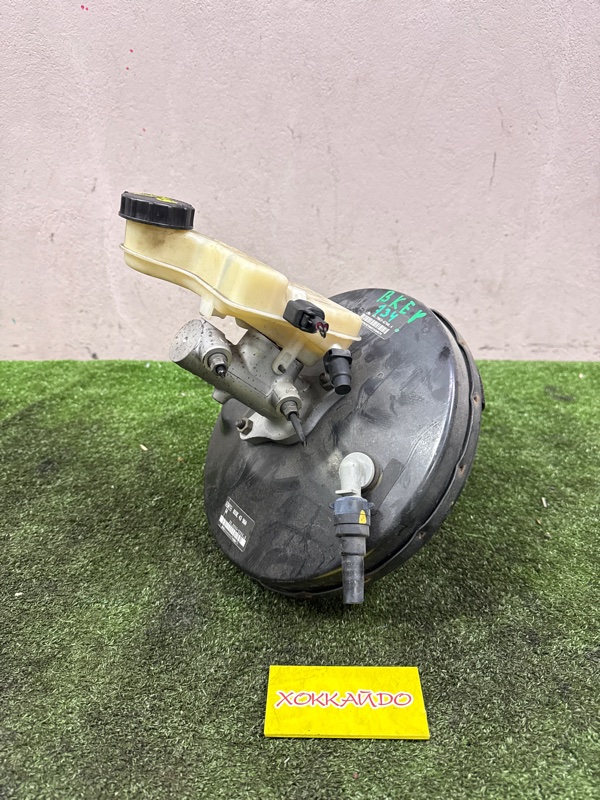 Вакуумный усилитель тормоза и сцепления Mazda Axela BKEP LF-DE 10.2003 (б/у)