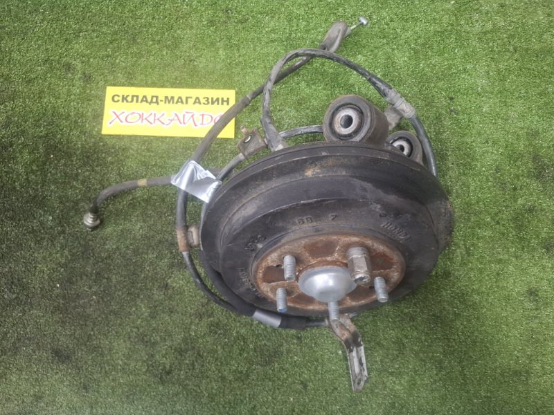 Ступица Honda Edix BE1 D17A 07.2004 задняя правая (б/у)