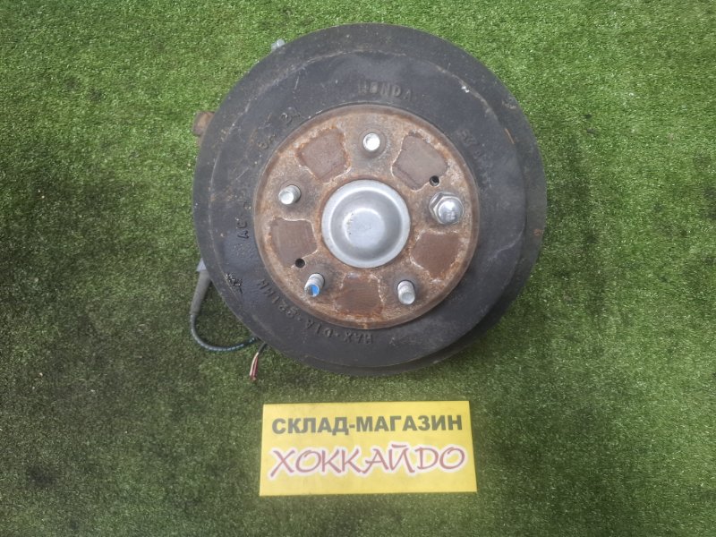 Ступица Honda Edix BE1 D17A 07.2004 задняя левая (б/у)