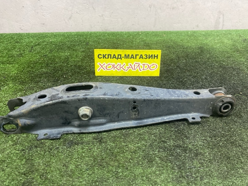 Рычаг подвески Toyota Soarer UZZ40 3UZ-FE 04.2001 задний (б/у)