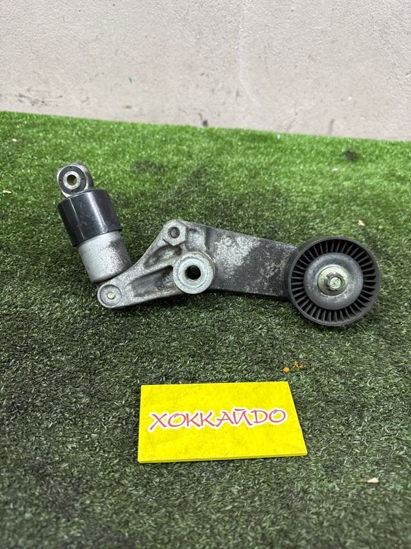 Ролик натяжной приводного ремня Toyota Wish ZNE10G 1ZZ-FE 09.2005 (б/у)
