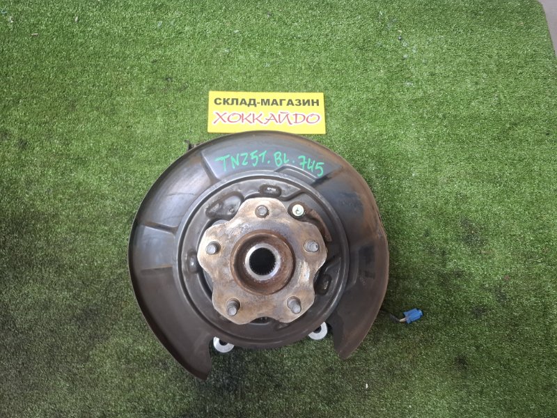 Ступица Nissan Murano TNZ51 QR25DE 09.2008 задняя левая (б/у)