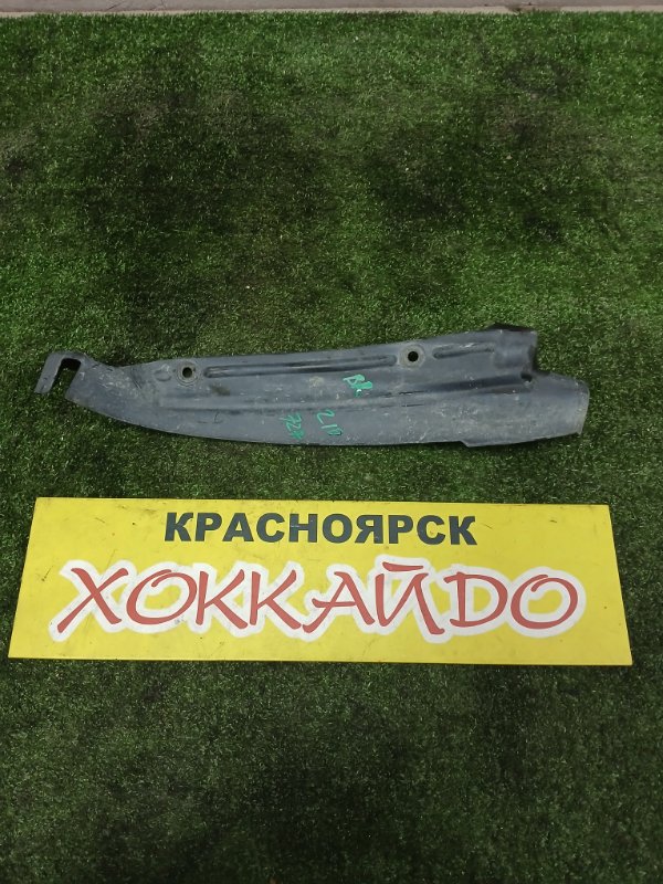 Подкрылок Nissan Cube Z10 CG13DE 02.1998 задний правый (б/у)