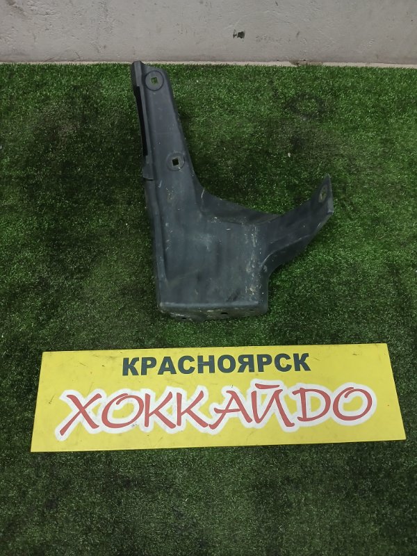 Подкрылок Toyota Prius ZVW30 2ZR-FXE 01.2009 задний правый (б/у)