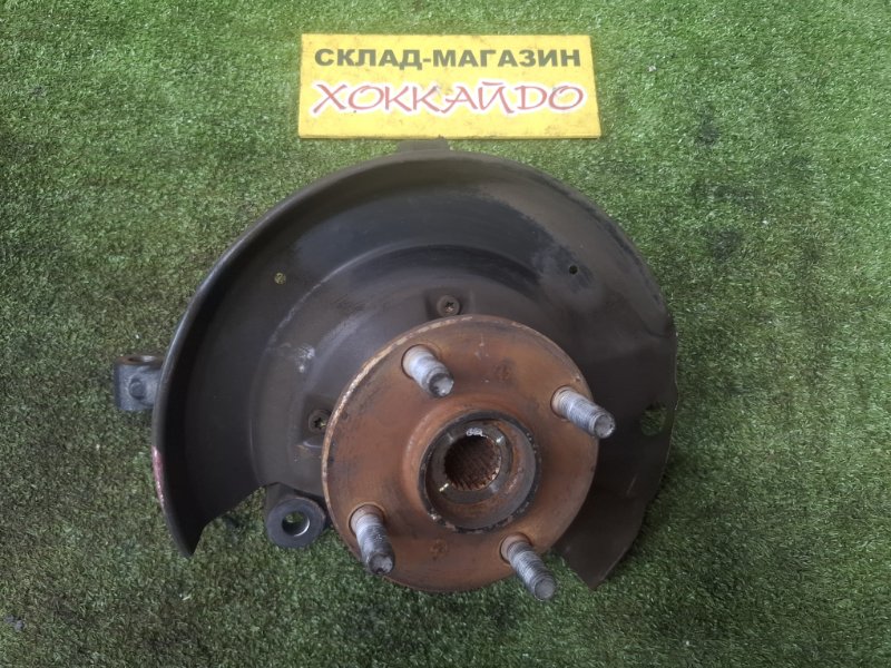 Ступица Toyota Vitz SCP10 1SZ-FE 01.1999 передняя левая (б/у)