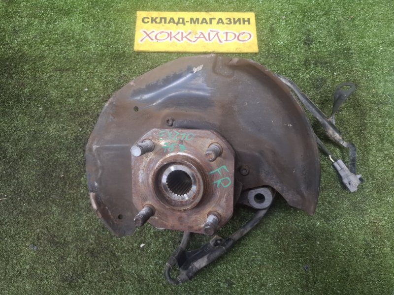 Ступица Toyota Raum EXZ10 5E-FE 08.1999 передняя правая (б/у)