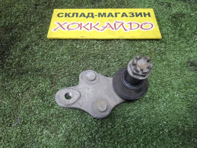Шаровая Toyota Raum EXZ10 5E-FE 08.1999 передняя правая (б/у)