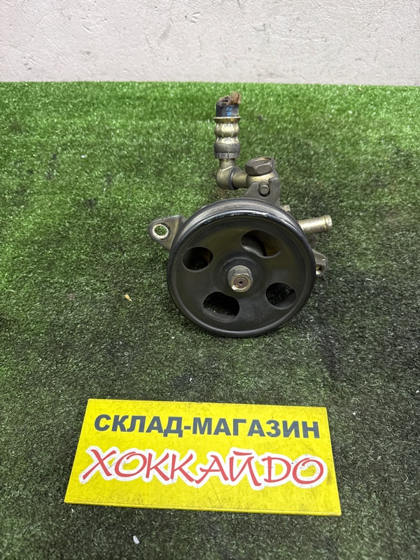 Насос гидроусилителя Nissan Liberty RM12 QR20DE 05.2001 (б/у)